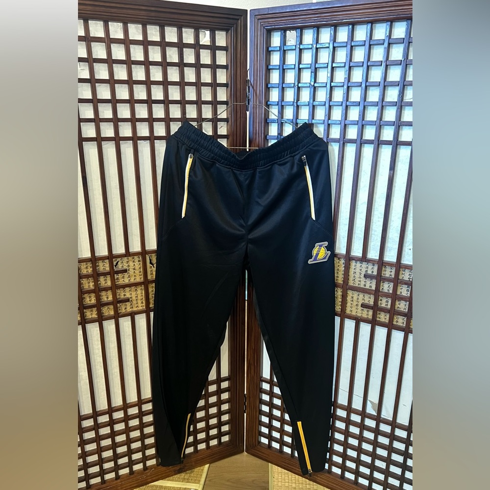 Ultra Game NBA Lakers Black and Yellow Kids Sweatpants Size Small